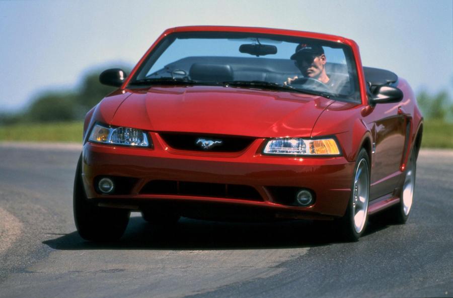  Ford Mustang SVT Cobra 1999 года  (фото 27 из 32)